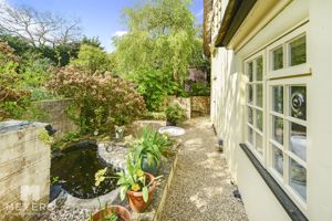 Side Garden- click for photo gallery